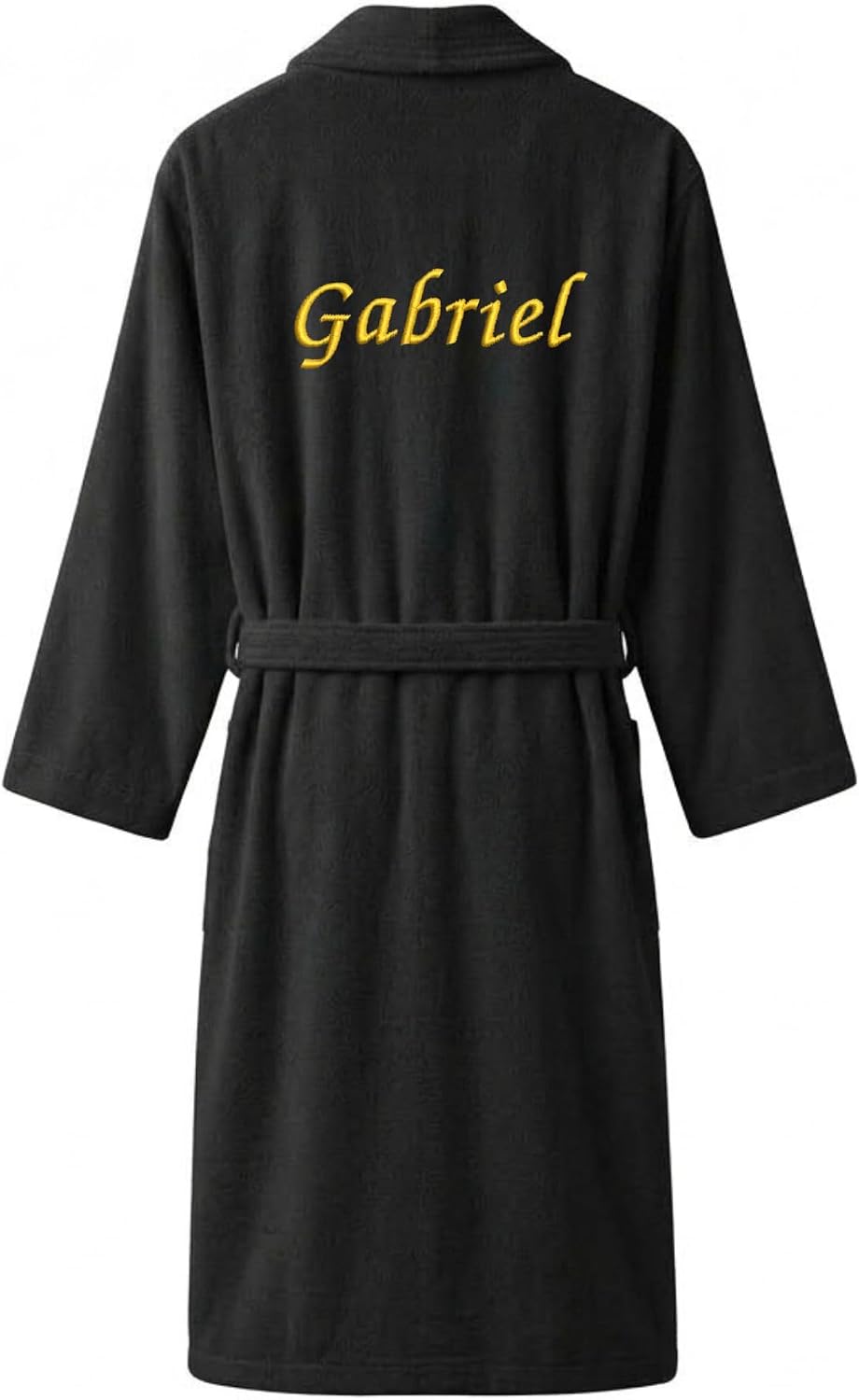 Dos du peignoir noir brodé du prénom « Gabriel » en grandes lettres dorées