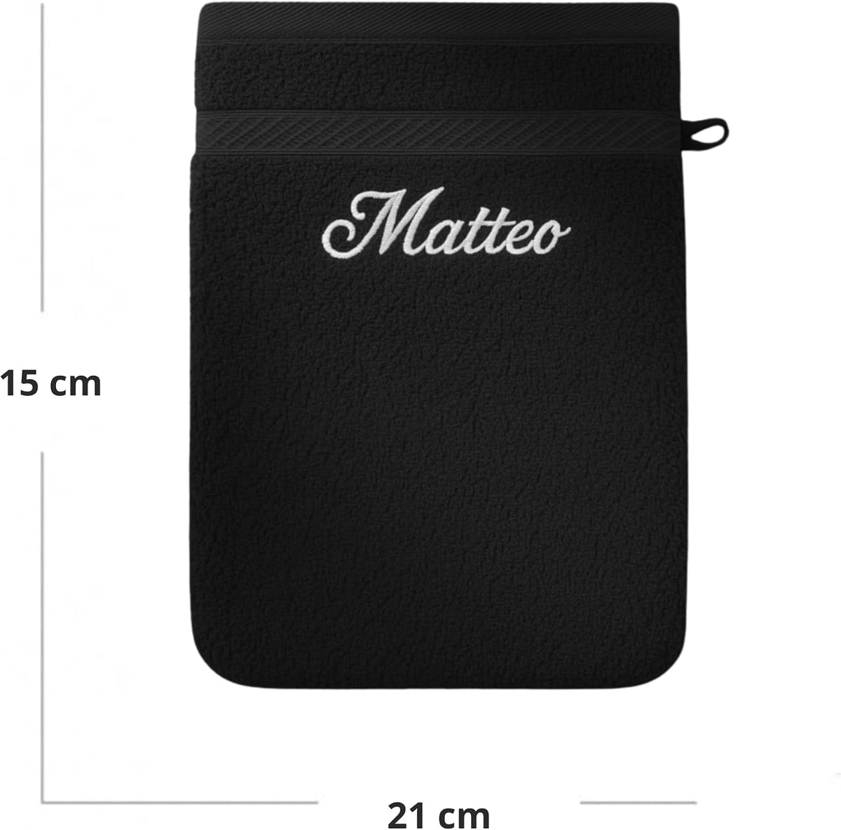 Dimensions du gant de toilette noir brodé au prénom : 15 cm et 21 cm